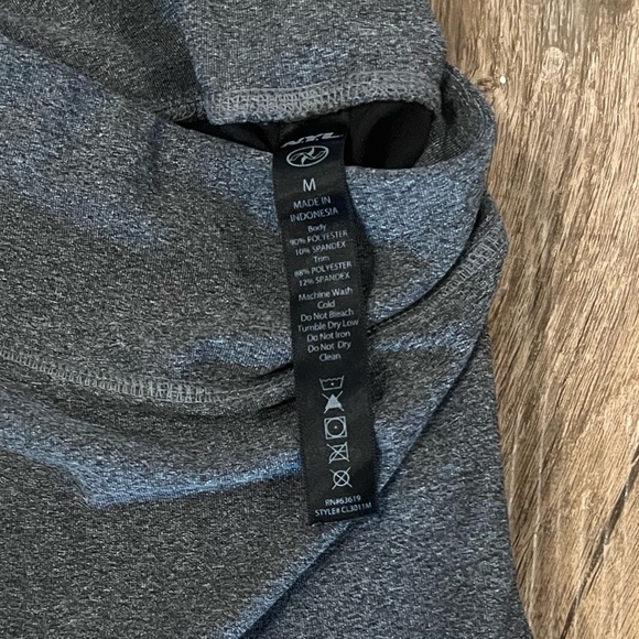 Active leggings - Picture 3 of 3